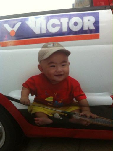 勝利揪趣咪 VICTOR
